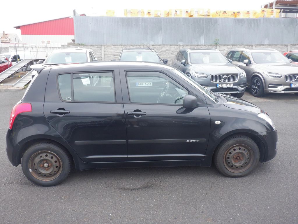Suzuki SWIFT 2007 من جمهورية التشيك