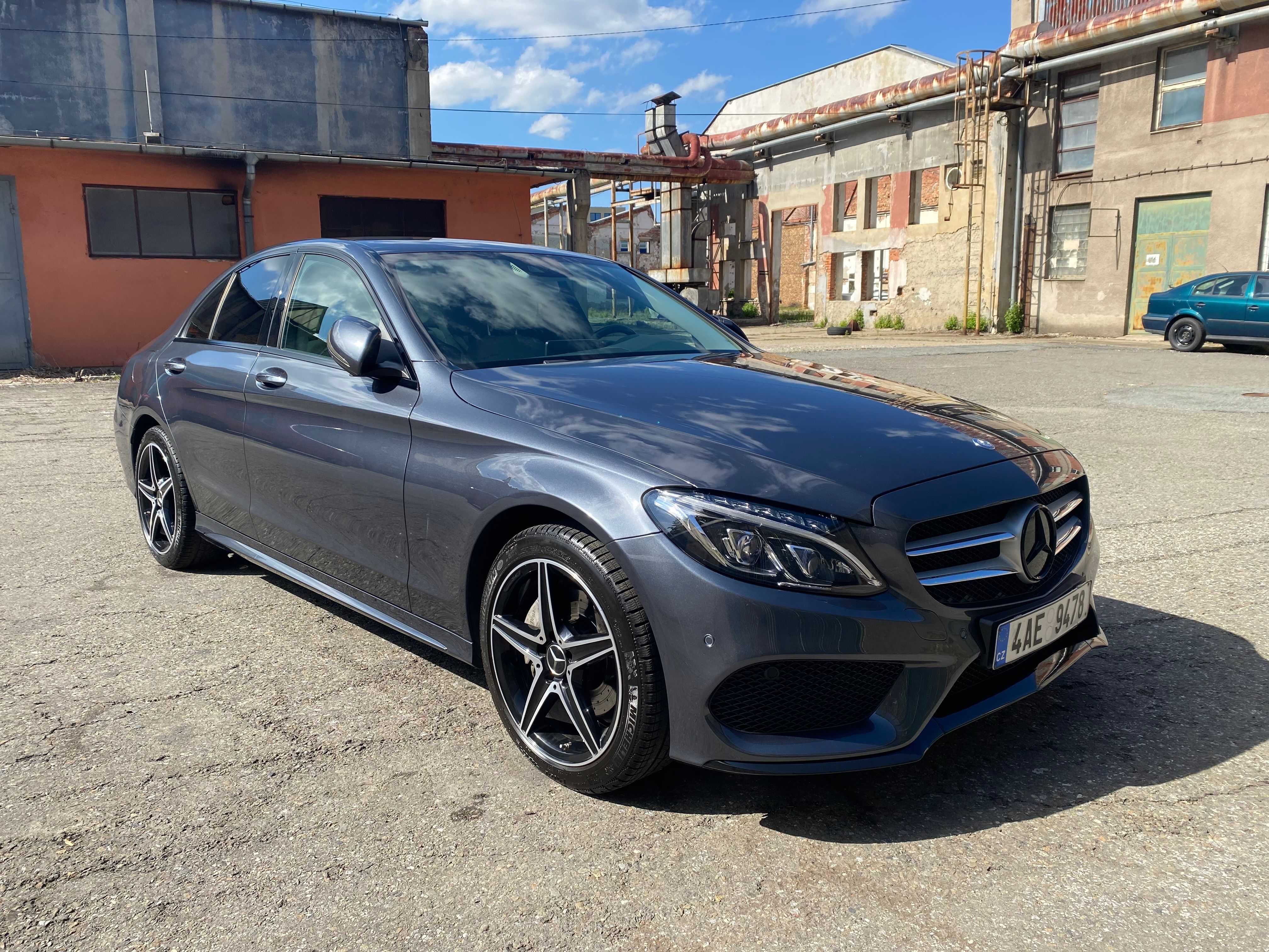 Mercedes-Benz Třídy C, 220D Automat AMG Paket ČR - fotka 5