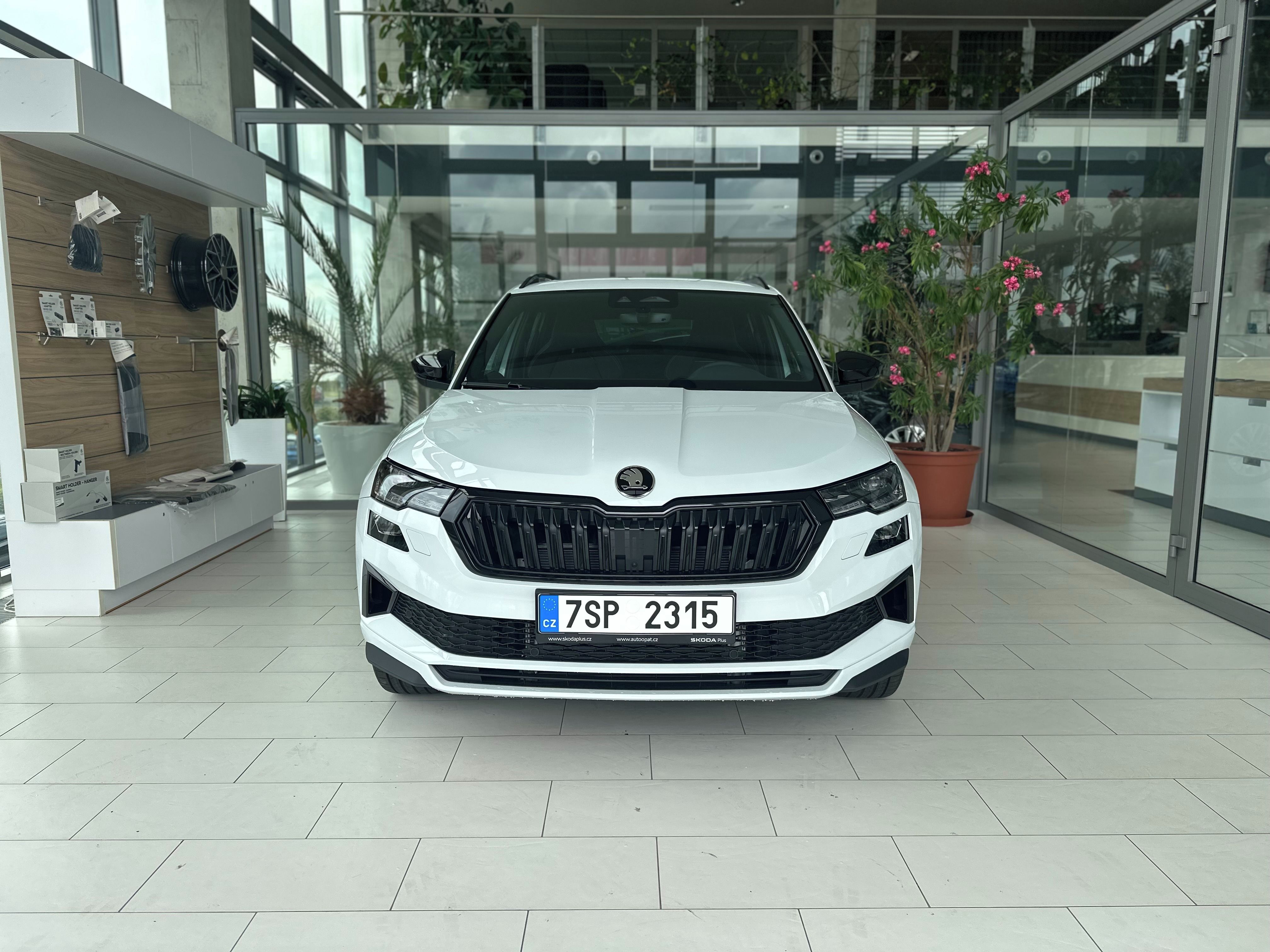 Škoda Karoq, Sportline 1,5 TSI 110 kW - fotka 2