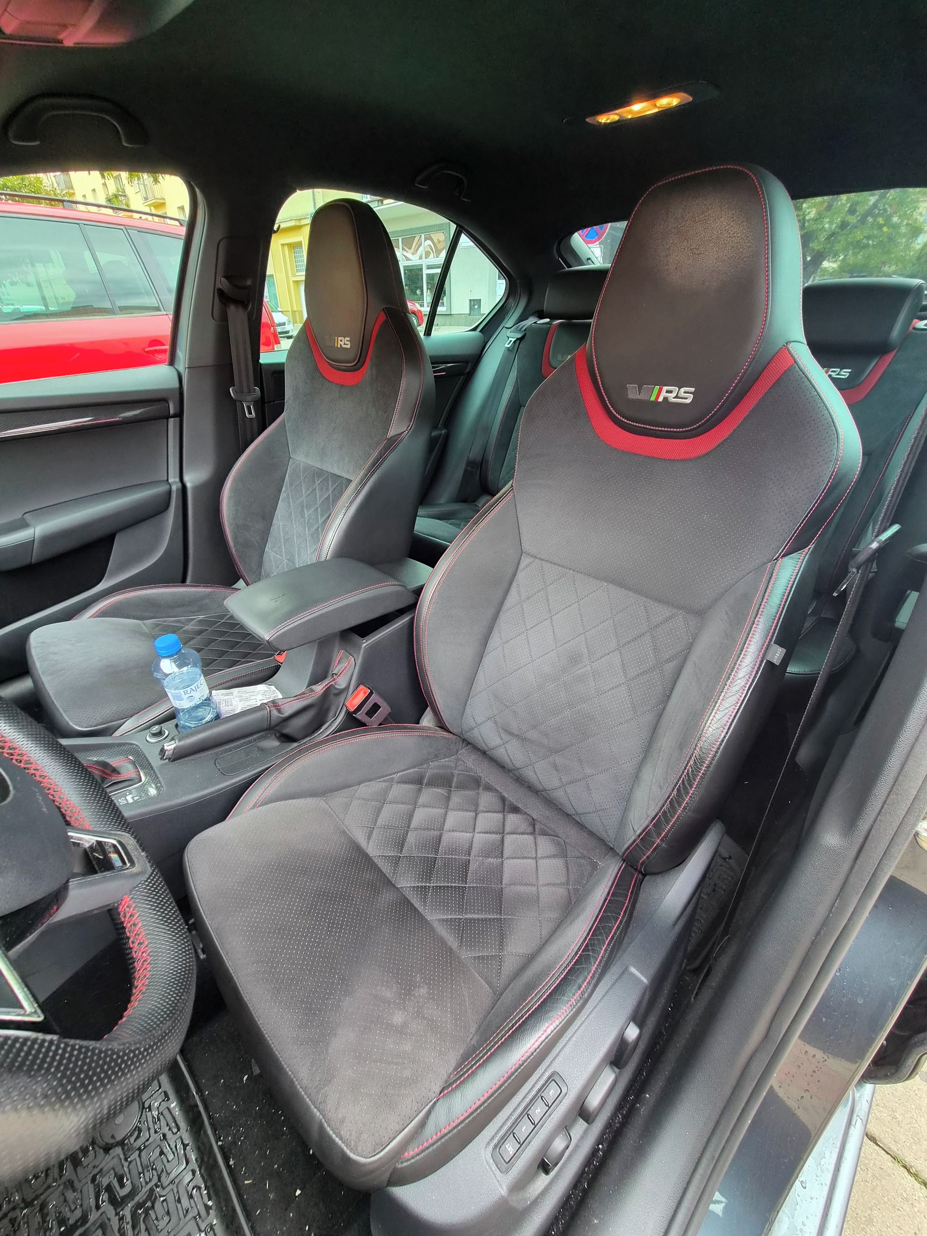 Škoda Octavia, RS 135KW NAFTA - fotka 4