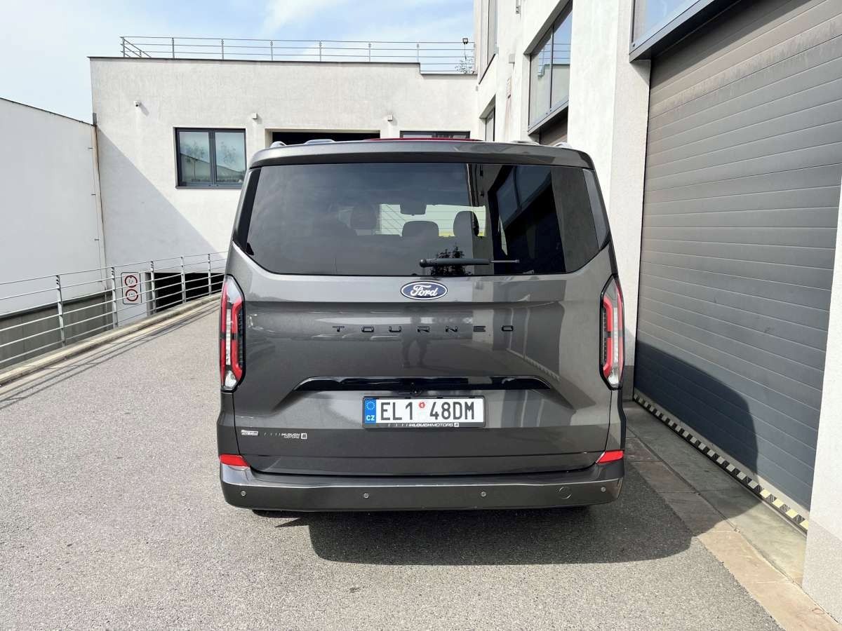 Ford Tourneo Custom, Titanium L1, 2.5 PHEV, ČR, DPH - fotka 4