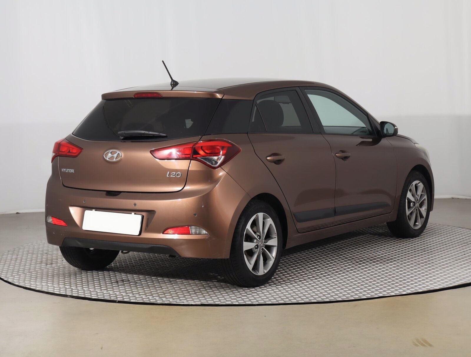 Hyundai i20, 1.2, Serv.kniha - fotka 5