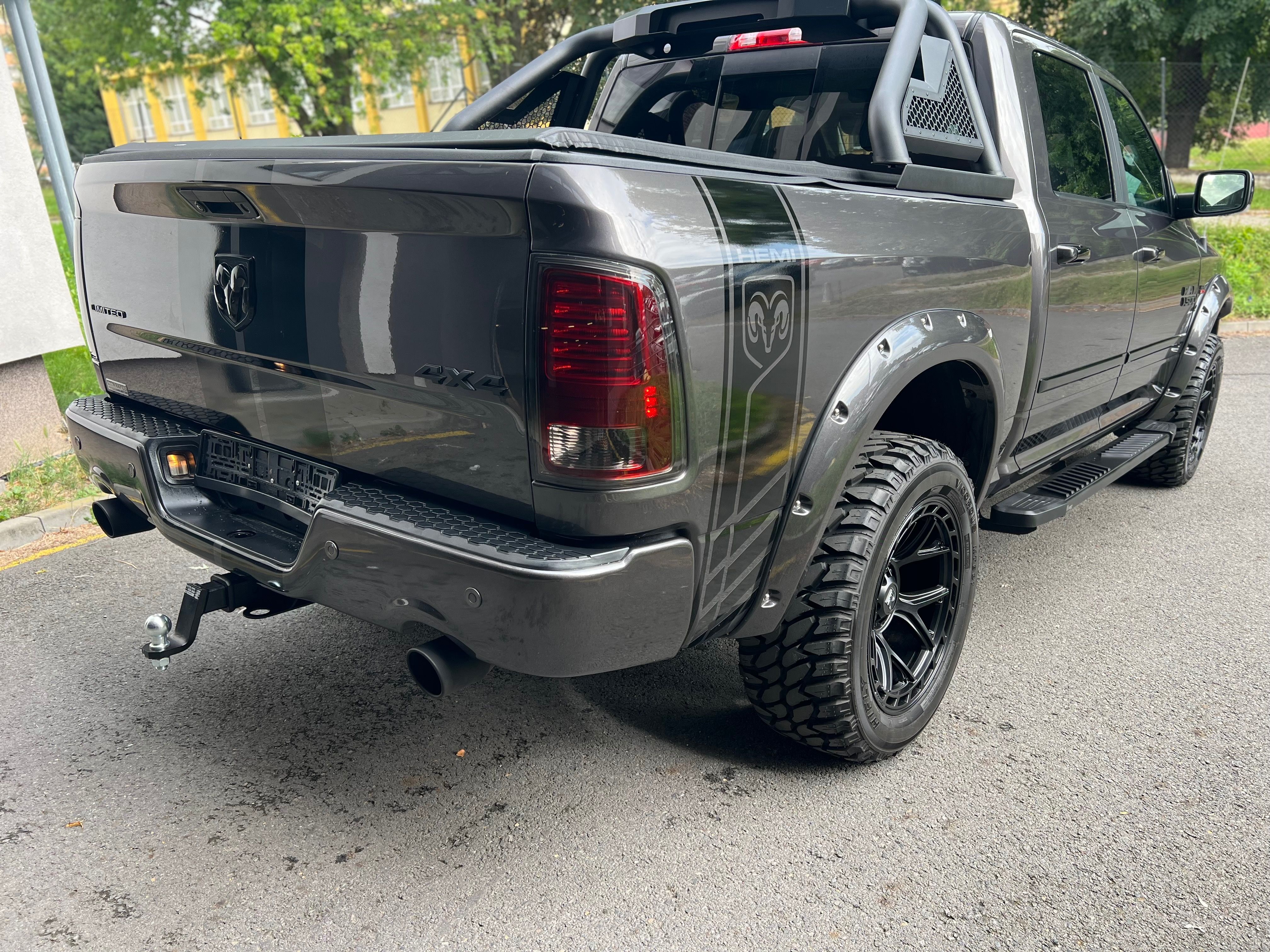 Dodge Ram, DODGE RAM 4x4 LIMITED. 5.7HEMI - fotka 3