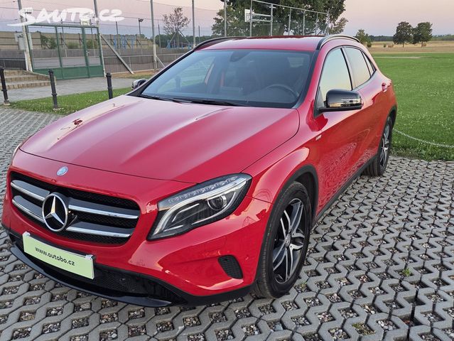 Mercedes GLA