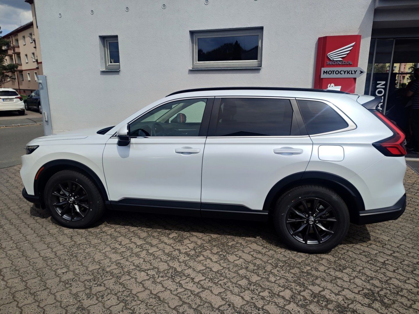 Honda CR-V, 2.0 e:HEV ELEGANCE MR2026 AWD - fotka 3
