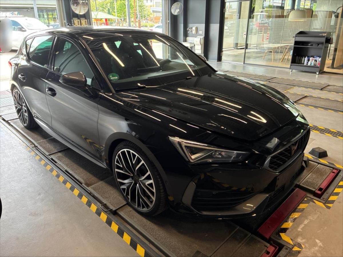 Seat Leon, 2,0 TSI 221 KW,PANO,KAMERA - fotka 2