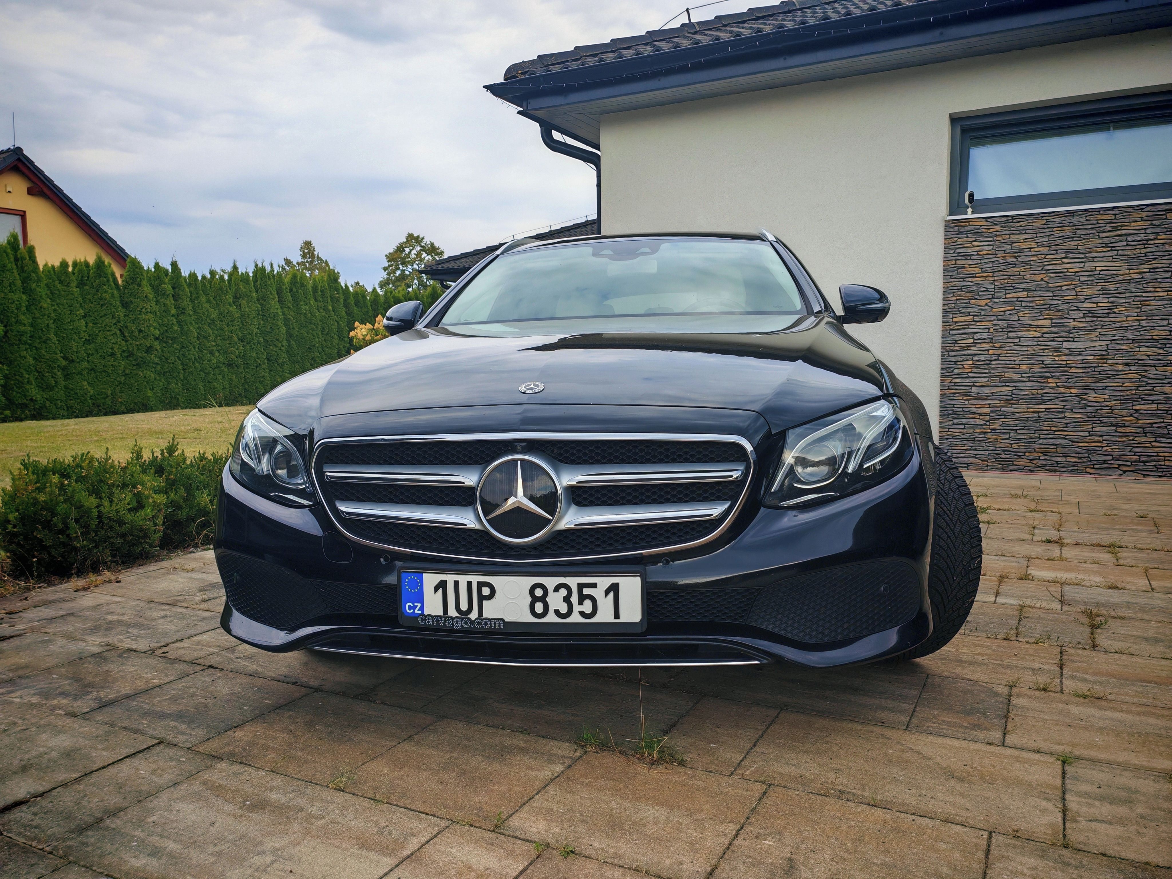 Mercedes-Benz Třídy E, 250HP, servisováno v aut. serv - fotka 4