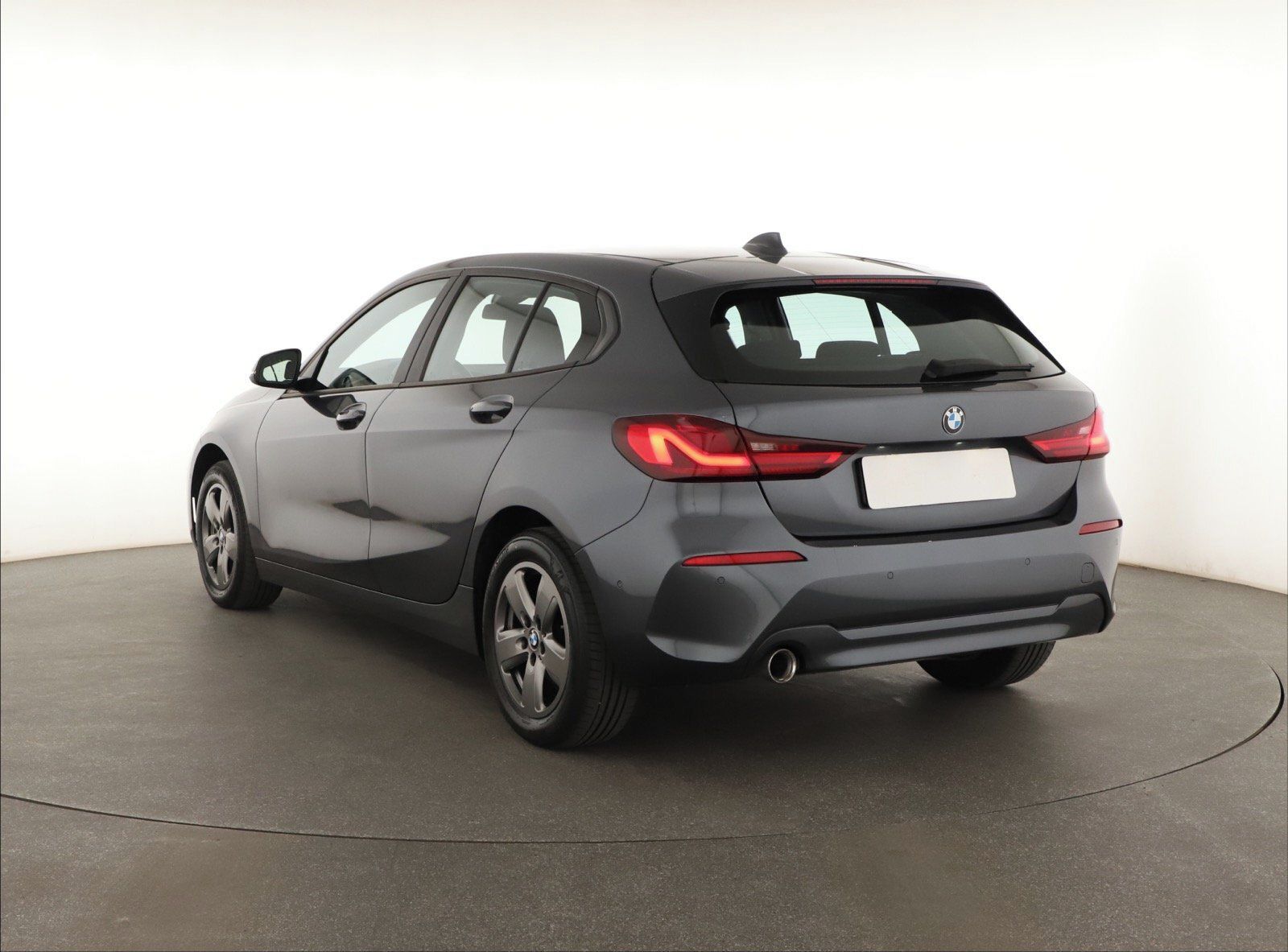 BMW Řada 1, 116d, Automat, Navi - fotka 4