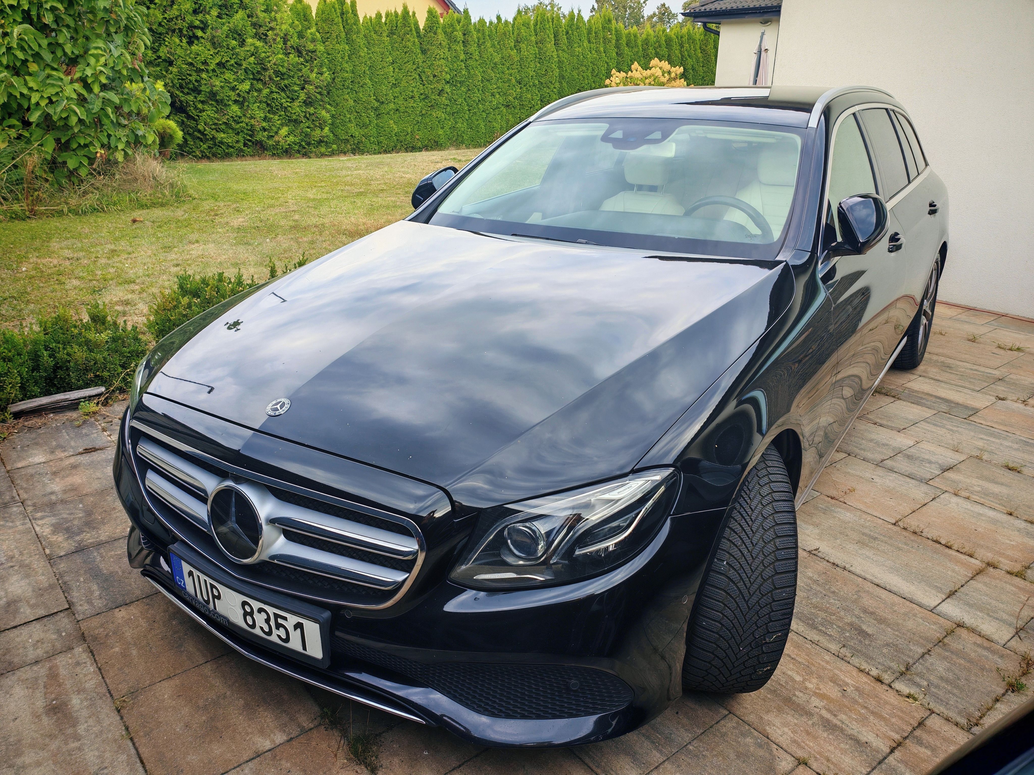 Mercedes-Benz Třídy E, 250HP, servisováno v aut. serv