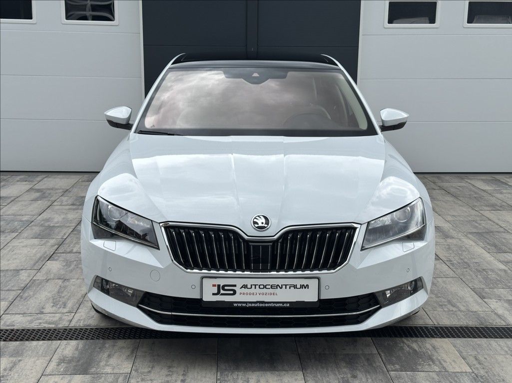 Škoda Superb, 1,4 TSI 150PS  Style Plus 4x4 - fotka 3