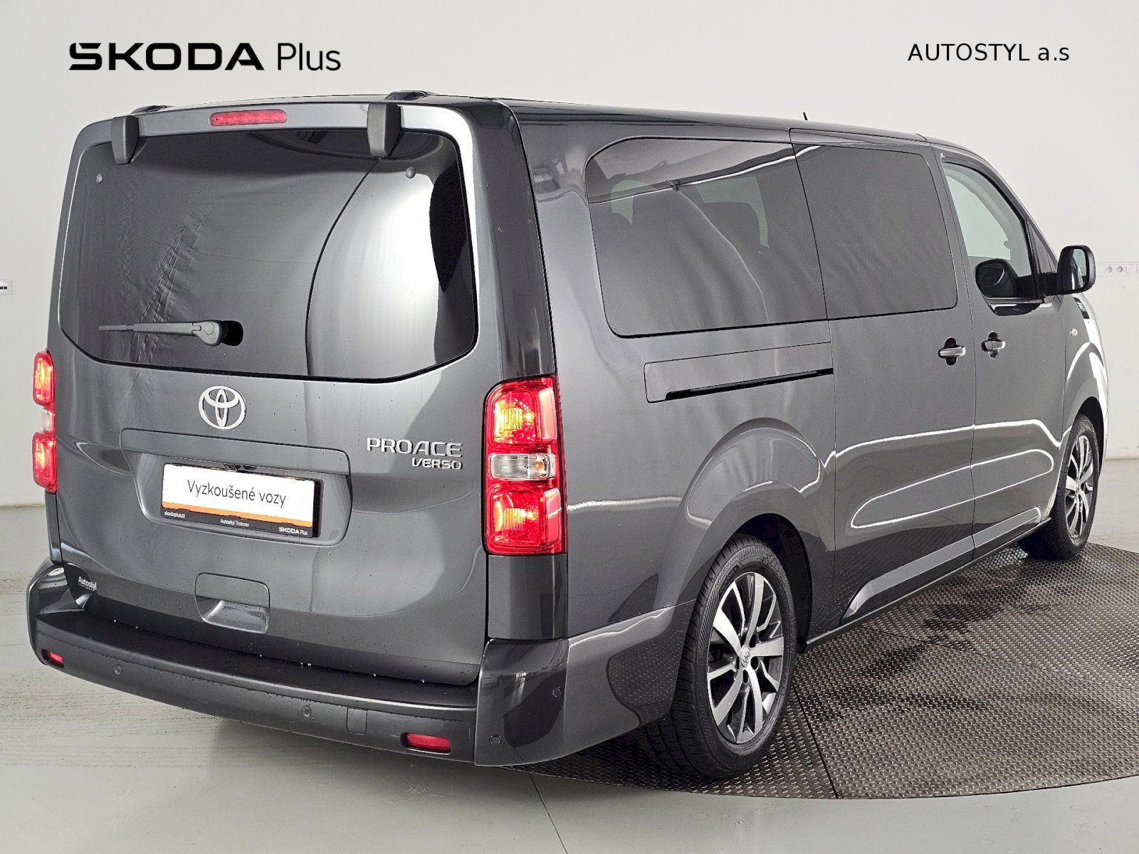 Toyota Proace Verso, L2 2.0D 180k 8AT VIP 6S SKYVIE - fotka 2