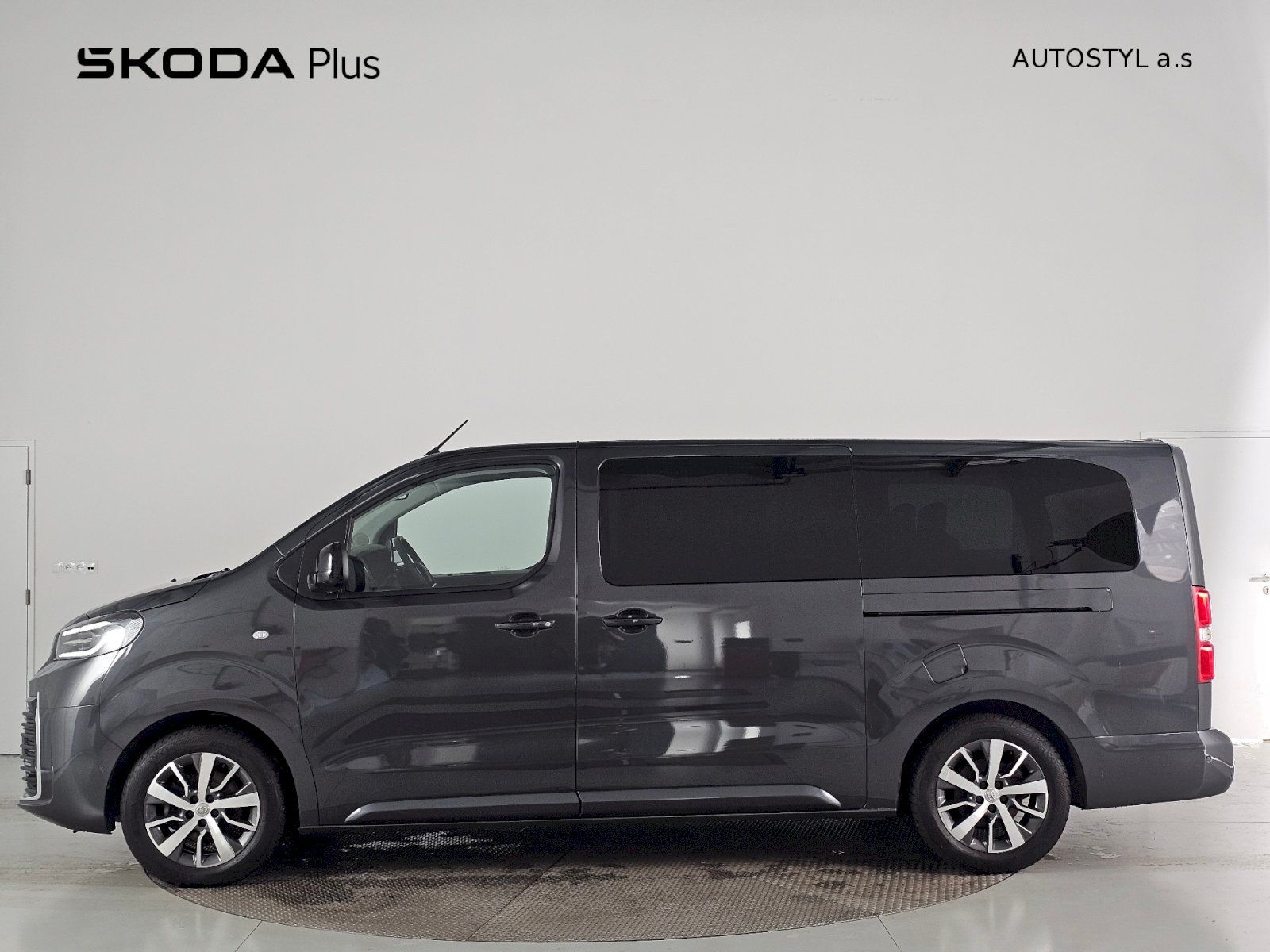 Toyota Proace Verso, L2 2.0D 180k 8AT VIP 6S SKYVIE - fotka 3