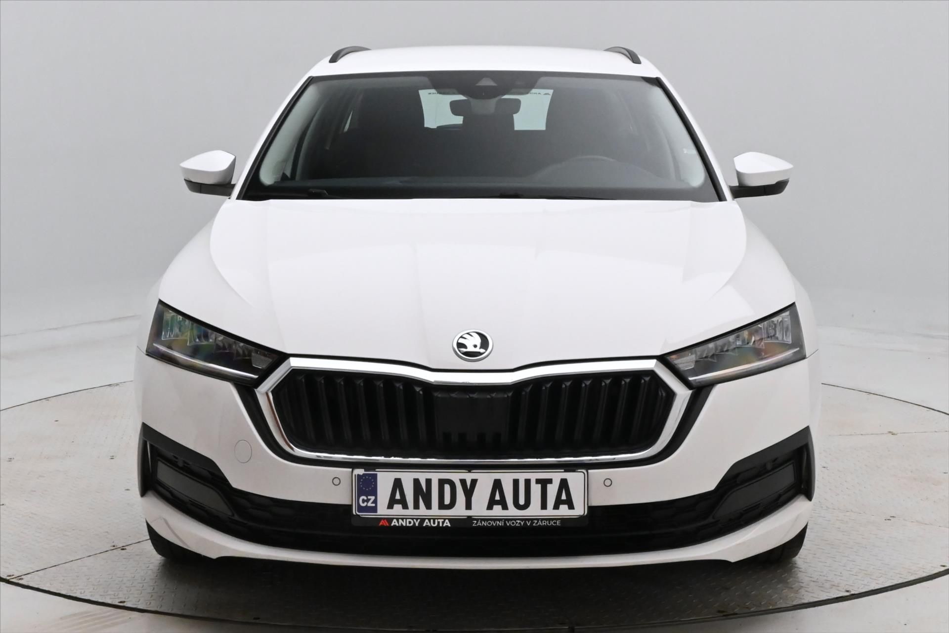 Škoda Octavia, 1,4 TSI iV 110 kW DSG Ambition - fotka 2