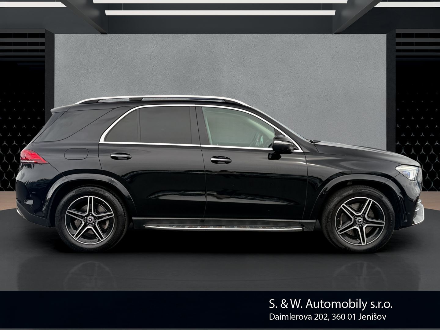 Mercedes-Benz GLE, 300 d 4MATIC AMG Burmester - fotka 4
