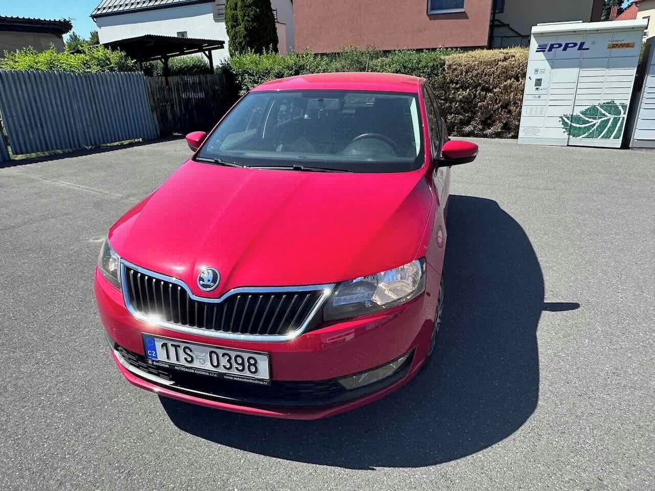 Škoda Rapid, 1.0 TSI - Servis jenom Škoda - fotka 6