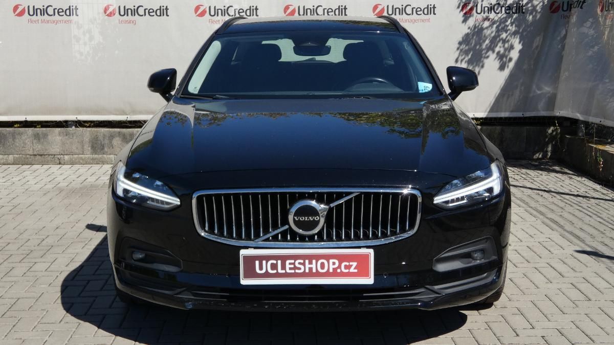 Volvo V90, B4 mHEV AWD aut. Momentum Pro - fotka 2
