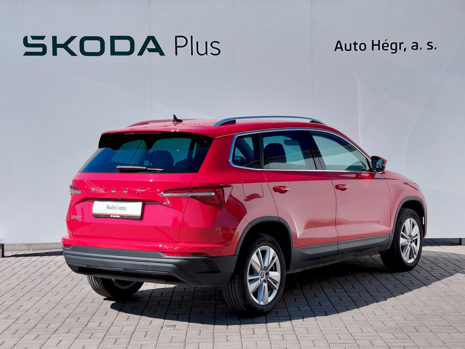 Škoda Karoq, 1.5 TSI 110kW Top Selection DS - fotka 2