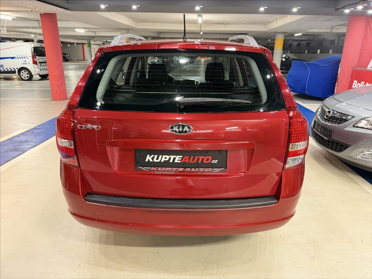 Kia Cee´d, 1,6 i - - fotka 4