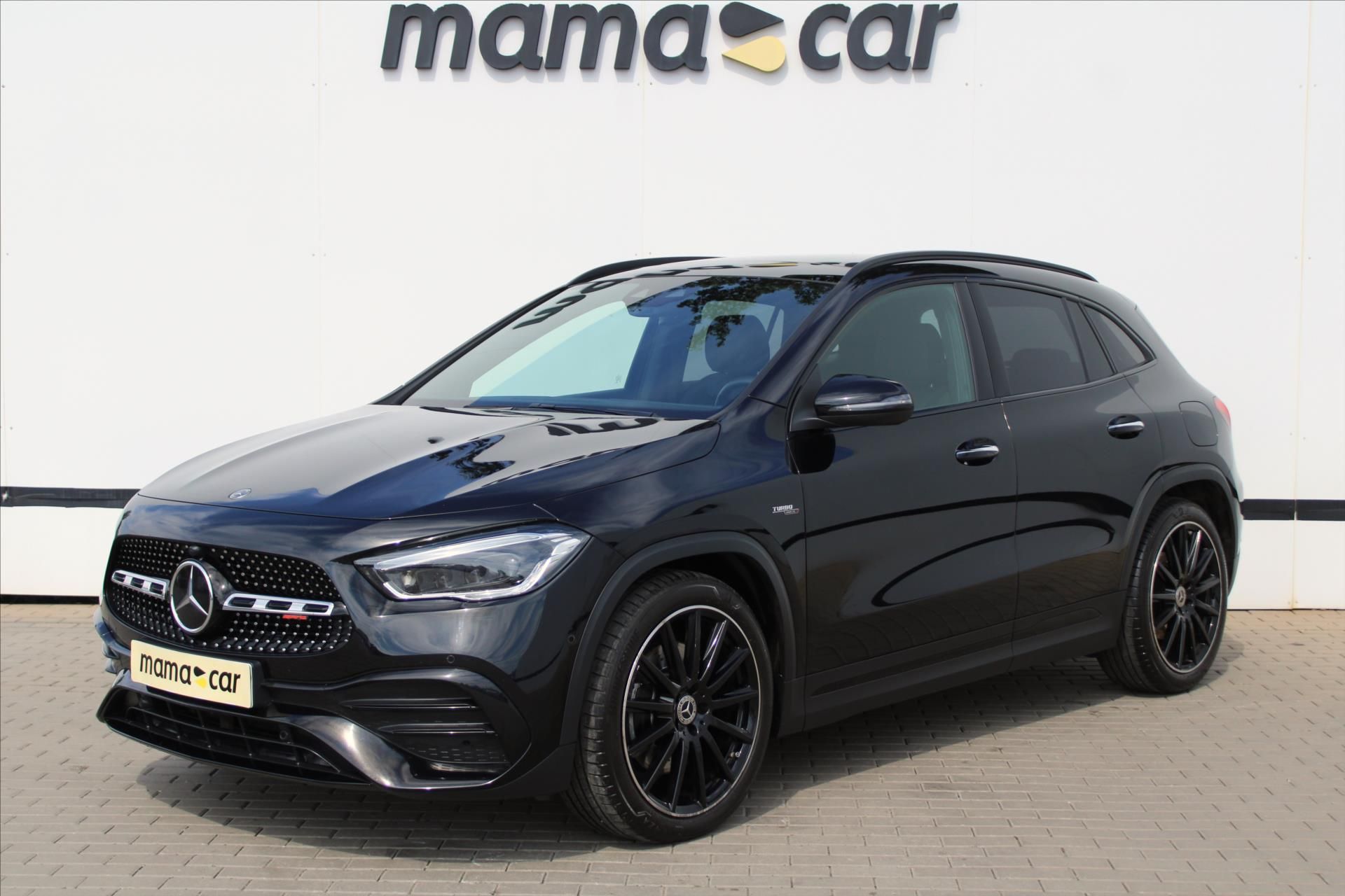 Mercedes-Benz GLA, 250 165kW 4MATIC AMG ČR - fotka 3