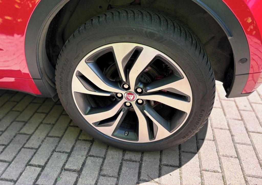 Jaguar E-Pace, D200 AWD Dynamic - fotka 6