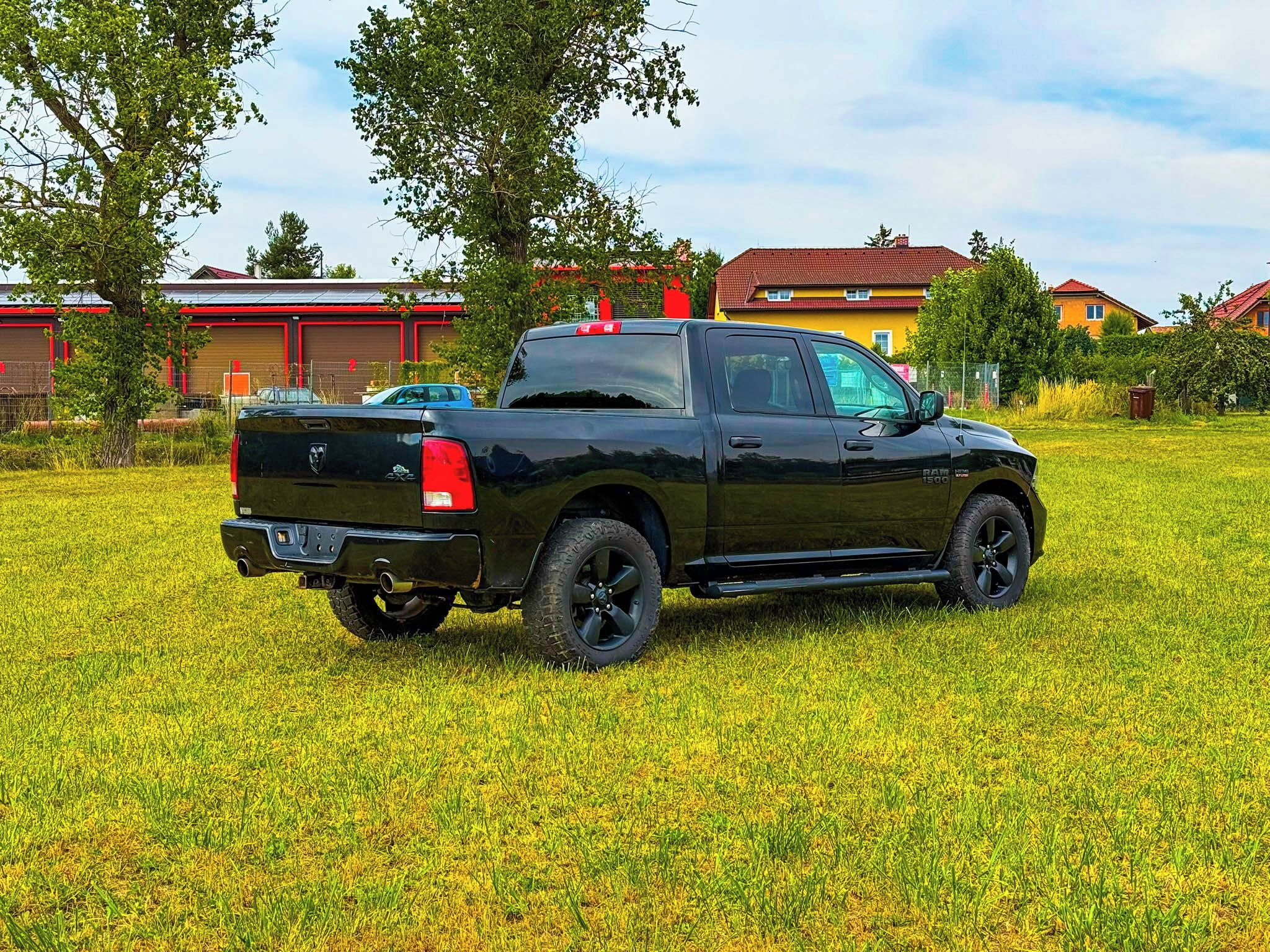 RAM 1500, 5.7 Hemi V8 odpočet DPH - fotka 5