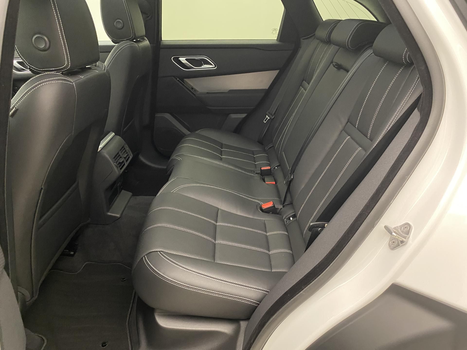 Land Rover Range Rover Velar, D200 SE R-DYNAMIC AWD AUT - fotka 5