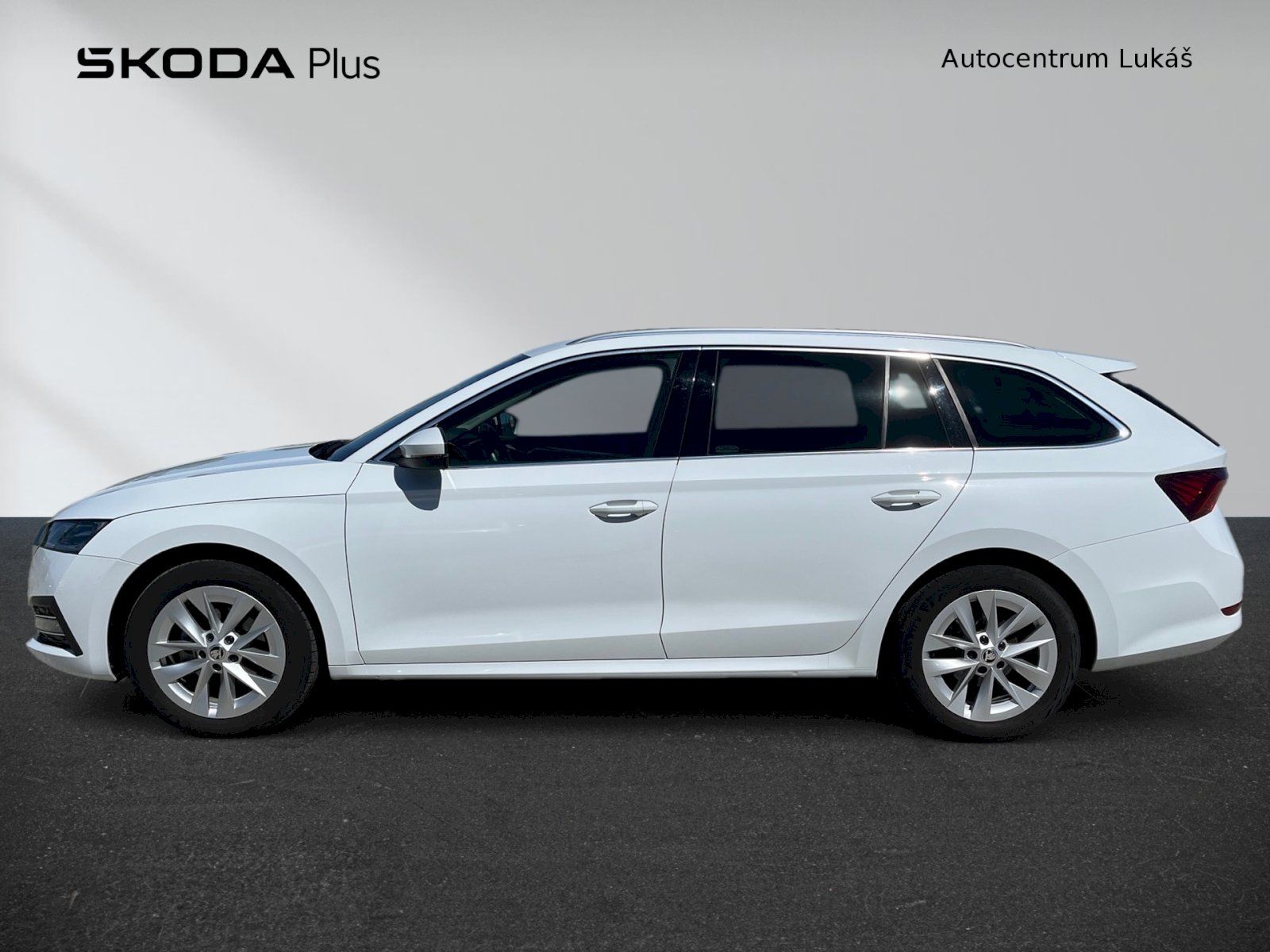 Škoda Octavia, COMBI STYLE 1.5 TSI 110 kW DSG - fotka 3