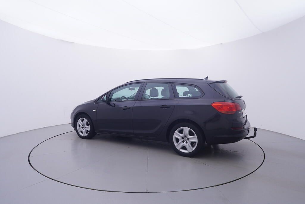 Opel Astra, 1.7 CDTi 81 kW - fotka 3