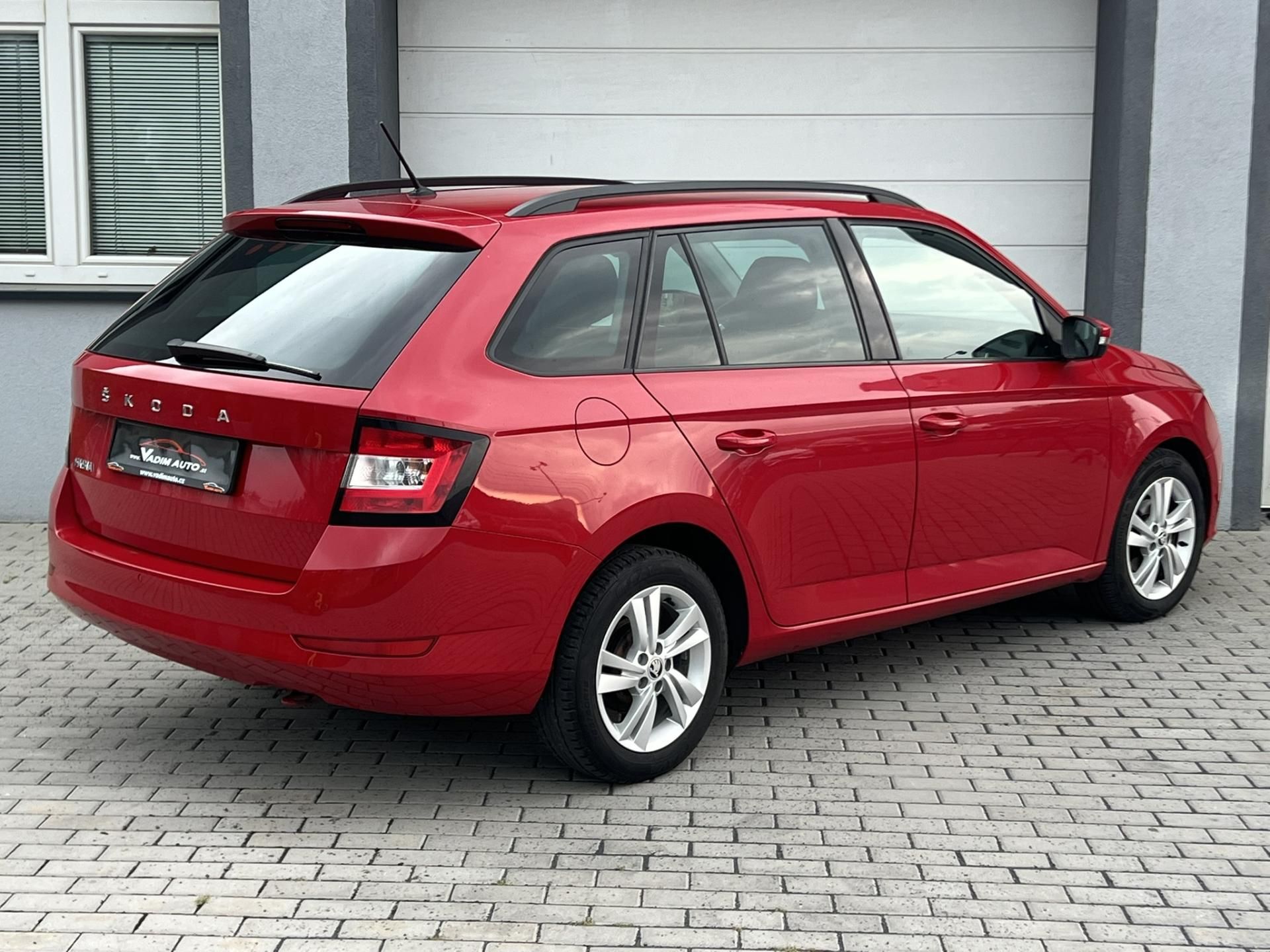Škoda Fabia, 1.0TSI 70kW STYLE ČR NOVÉ - fotka 4