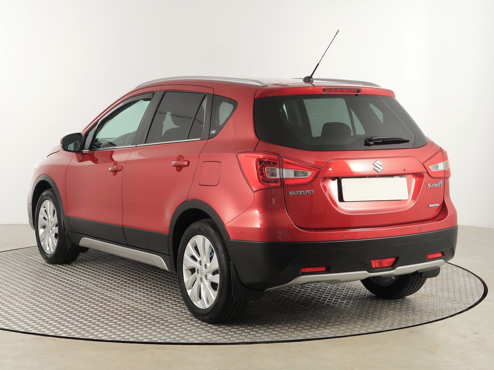Suzuki SX4 S-Cross, 1.4 BoosterJet, Comfort, 4X4 - fotka 4