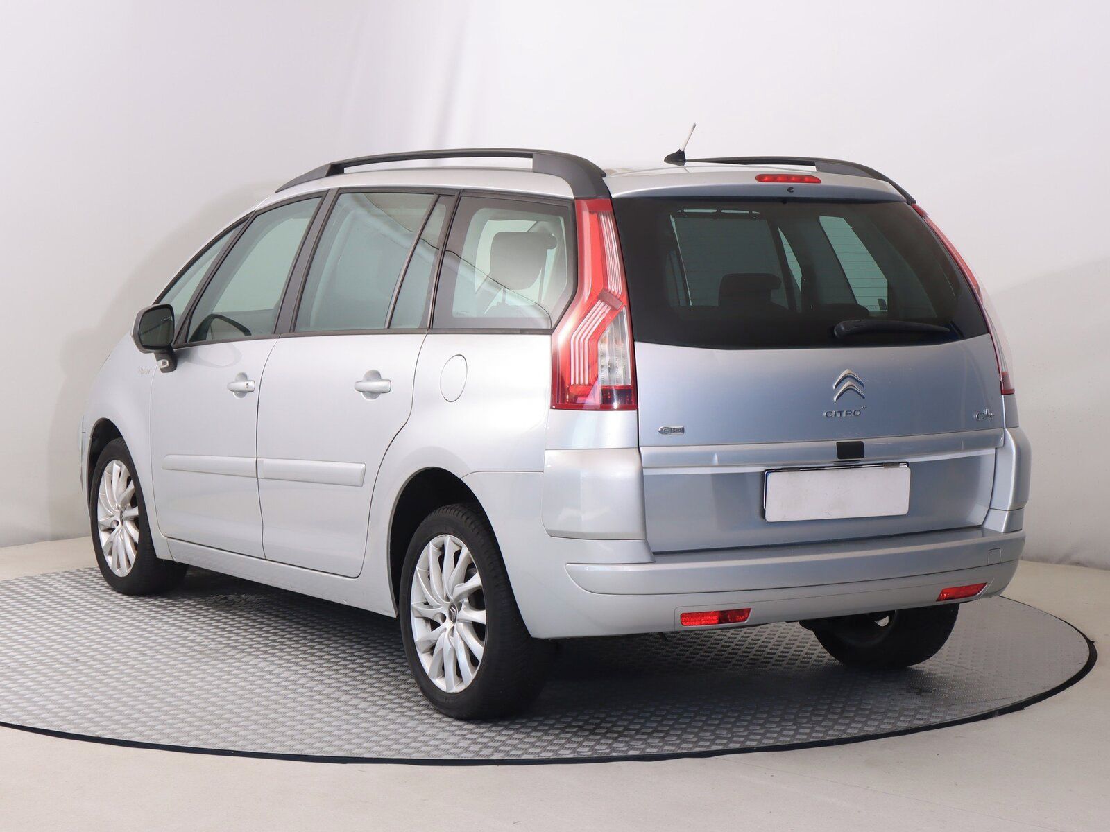 Citroën Grand C4 Picasso, 1.6 HDi, Automat, 7 míst - fotka 4