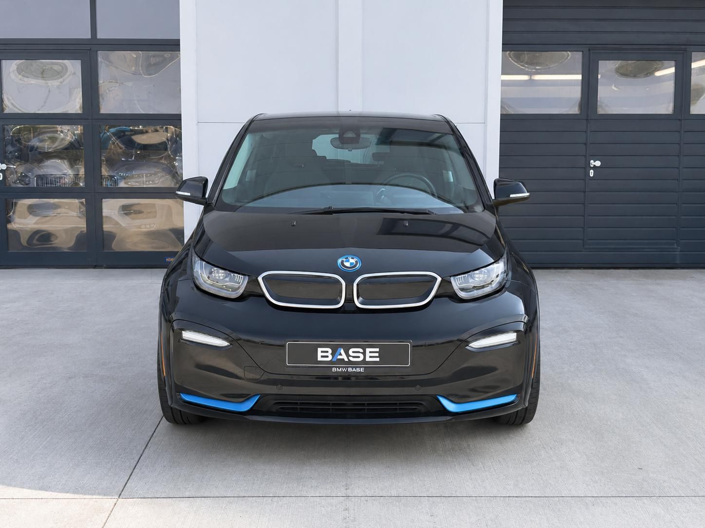 BMW i3, s 120Ah 135kw - fotka 2