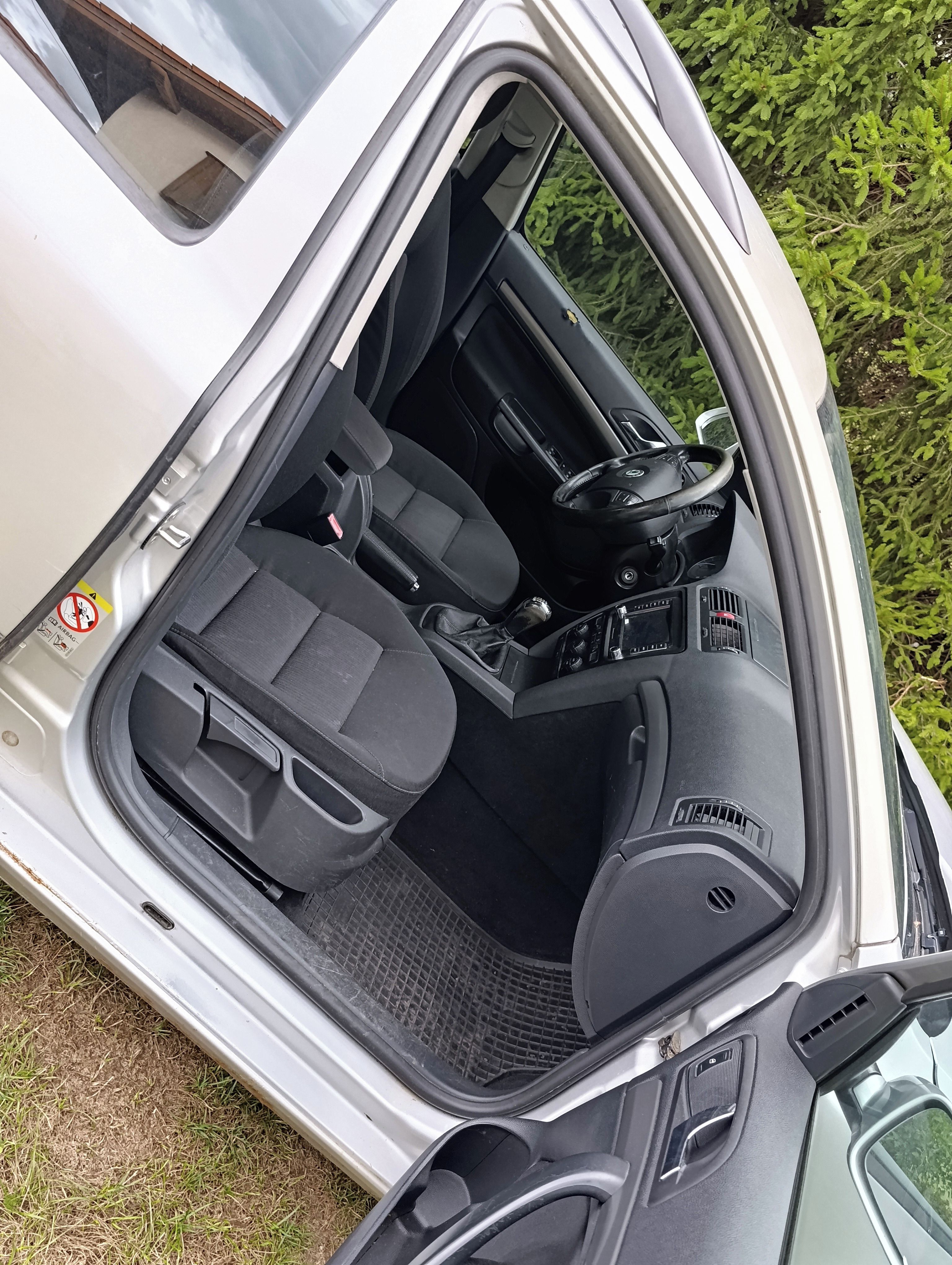 Škoda Octavia, náhradní díly - fotka 6