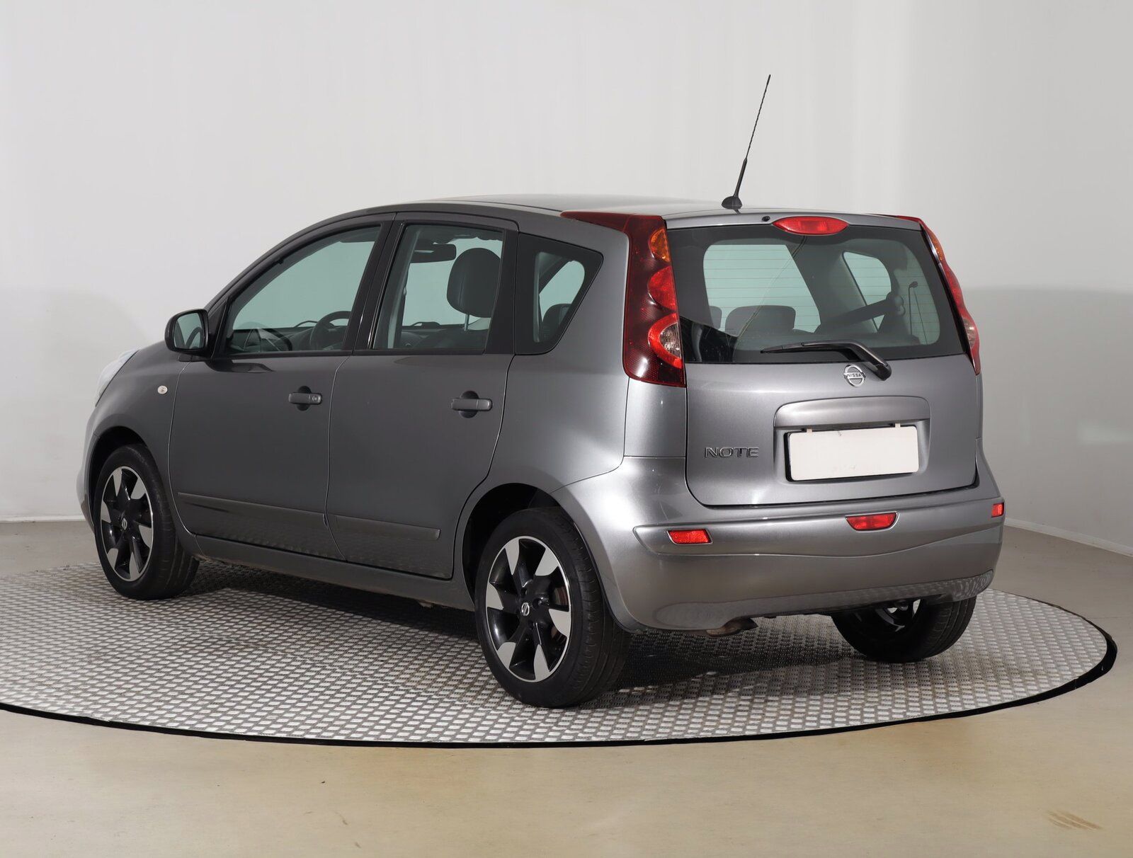 Nissan Note, 1.4 - fotka 4