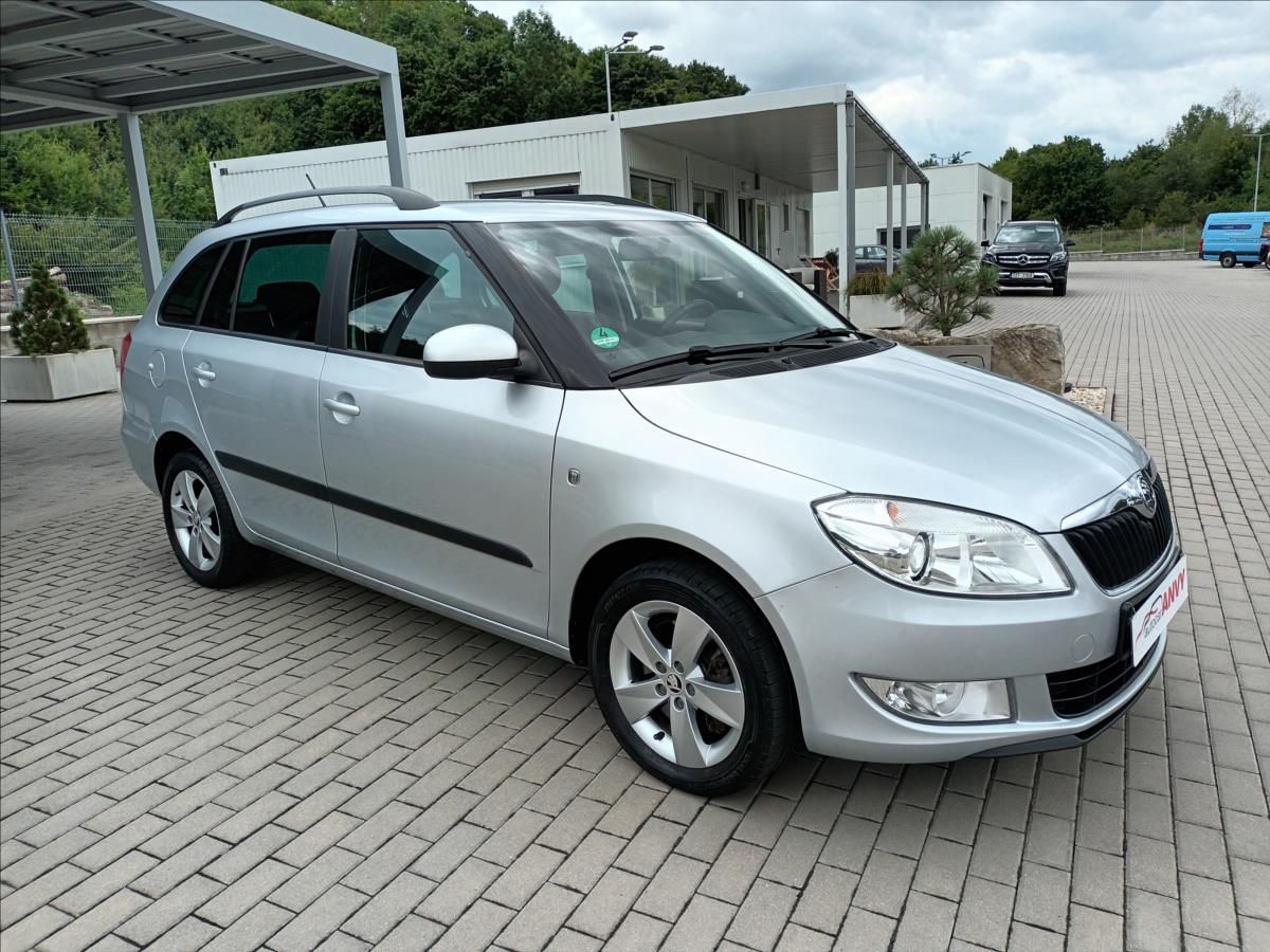 Škoda Fabia, 1,6 TDI,77KW,TAŽNÉ,VÝHŘEV,KLIM - fotka 3