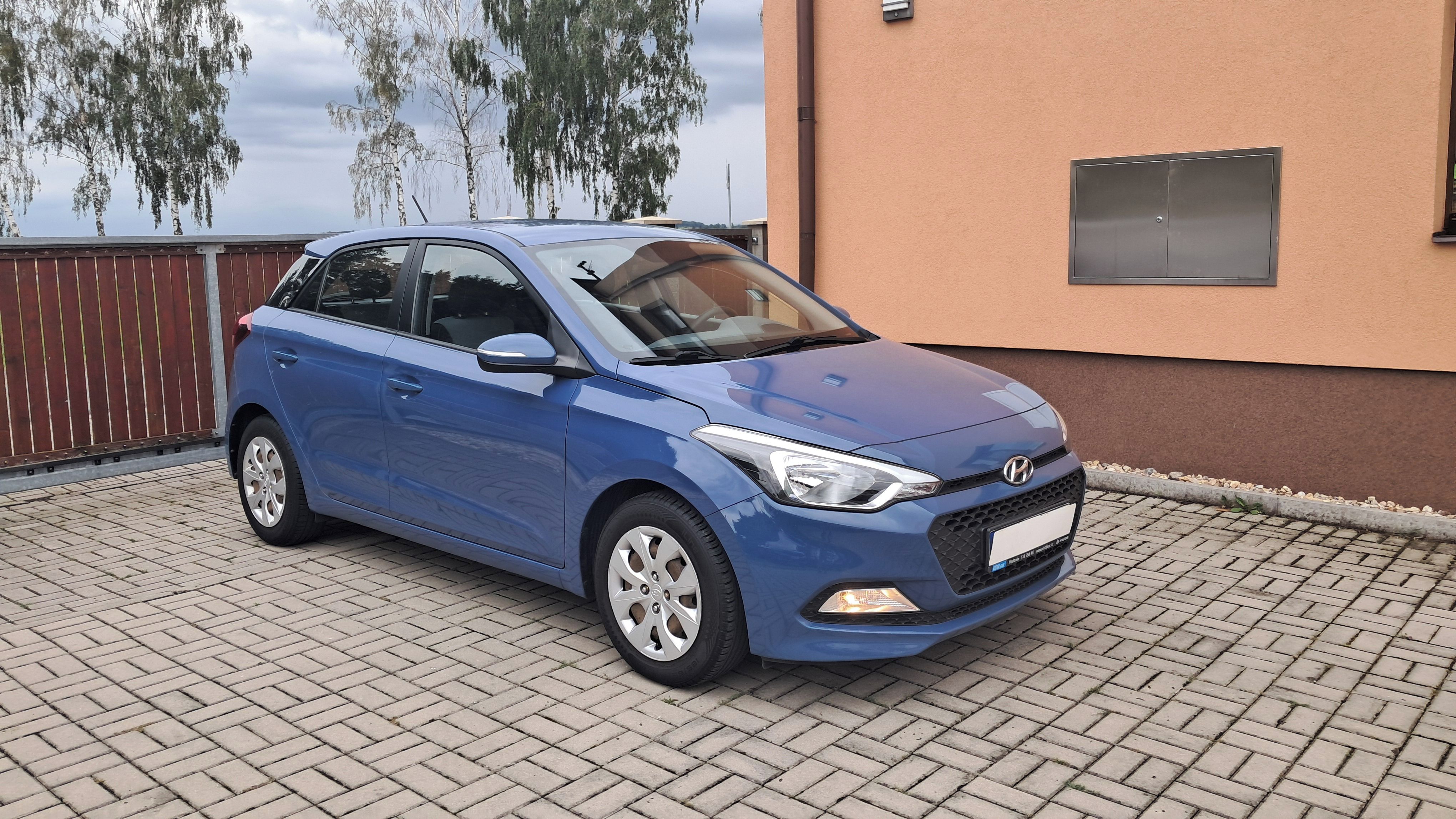 Hyundai i20, 1.2i / 1.MAJITEL ČR - fotka 5