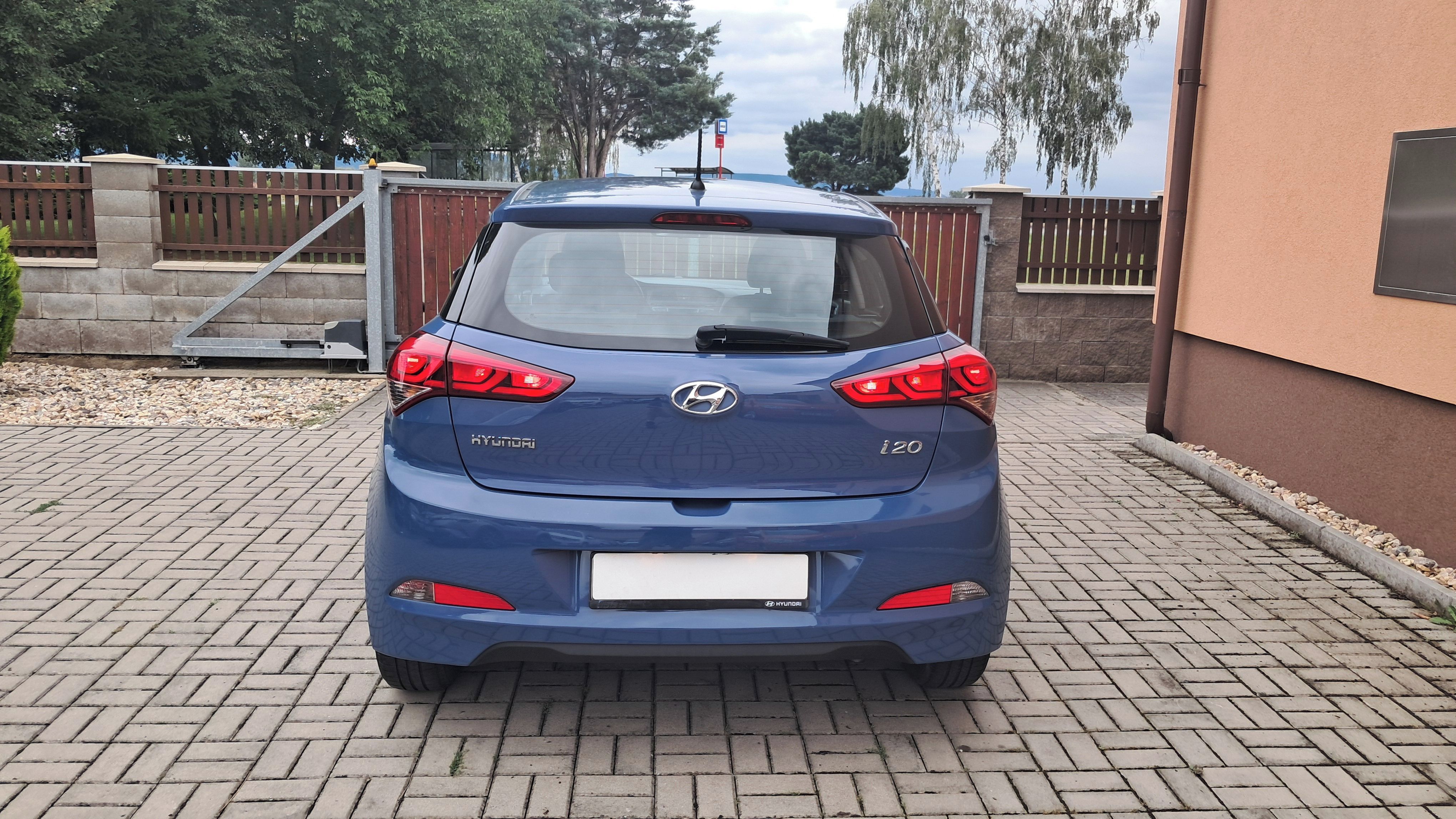 Hyundai i20, 1.2i / 1.MAJITEL ČR - fotka 6