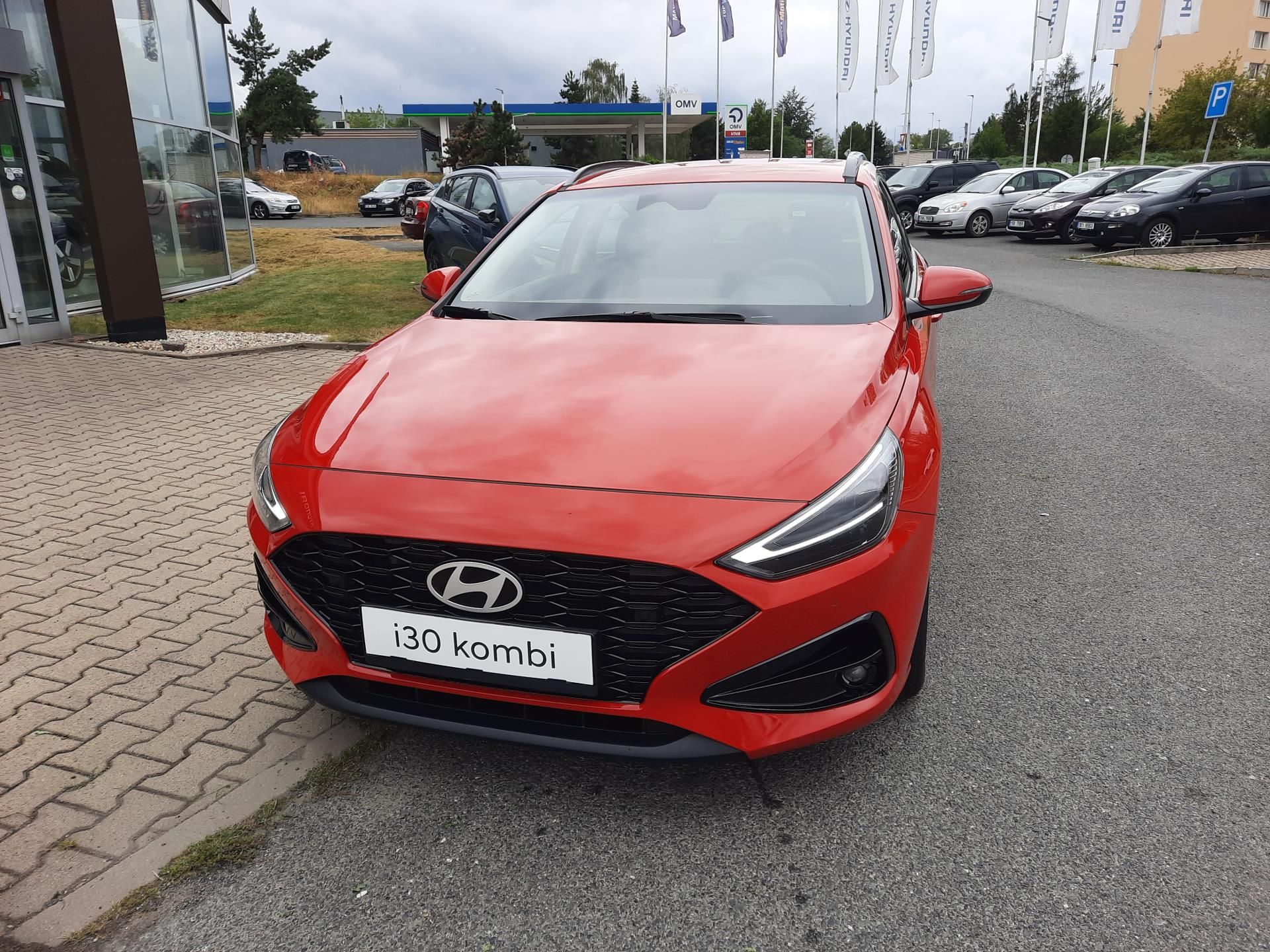 Hyundai i30, 1.6 T-GDi 150k DCT GO Czech! - fotka 3