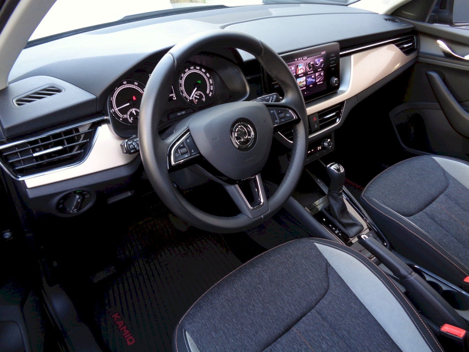 Škoda Kamiq, 1.0 TSI 85 kW DSG Style - fotka 5