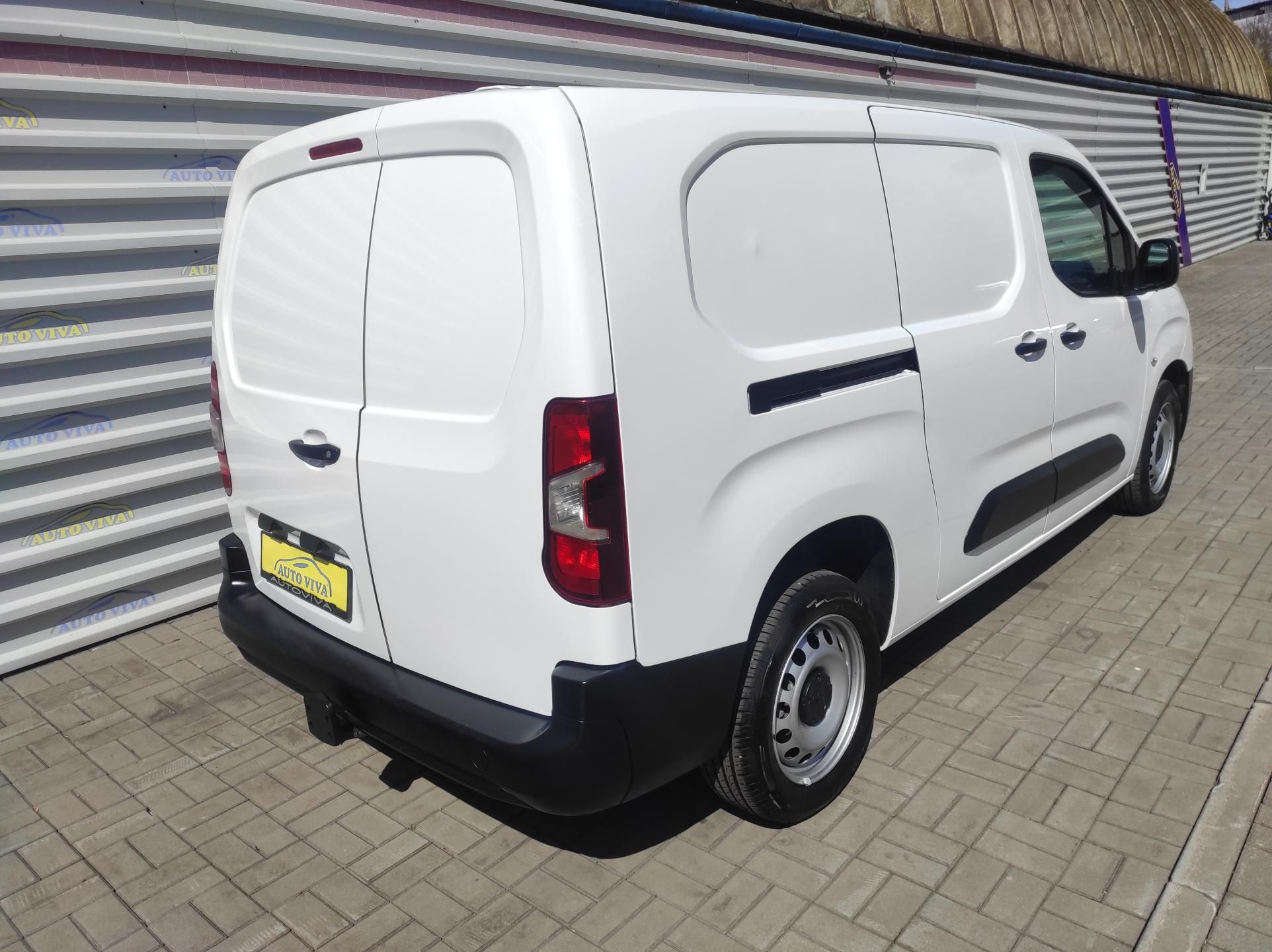 Toyota Proace City, 1,5D-4D 75kW L2, 1 maj., ČR - fotka 4