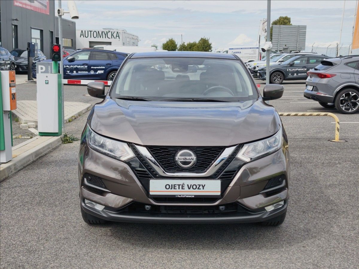 Nissan Qashqai, 1,3 DIG-T 140 Acenta - fotka 4