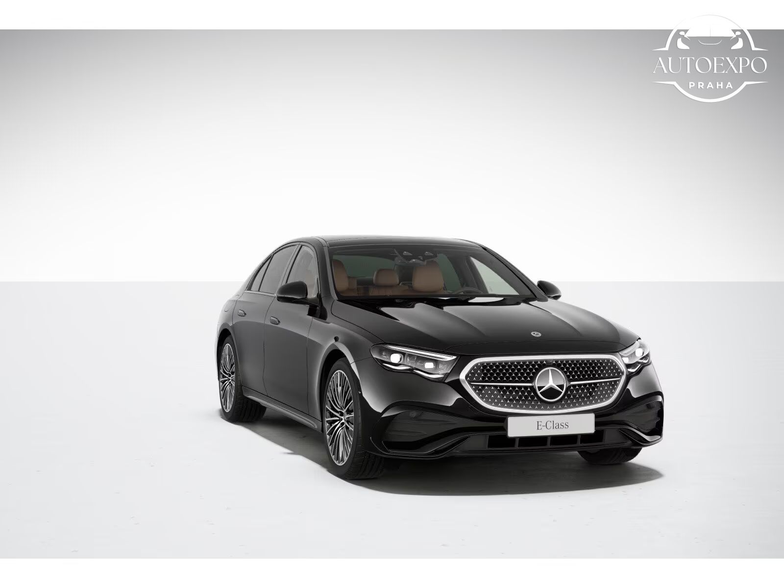 Mercedes-Benz Třídy E, 220d AMG*PANO*BURM*360°kam* - fotka 4