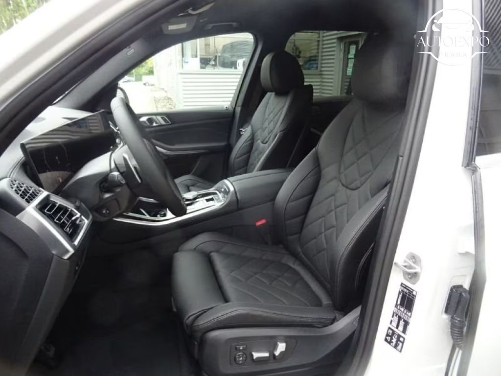 BMW X5, xDrive30d M Sport Lageraktion - fotka 6