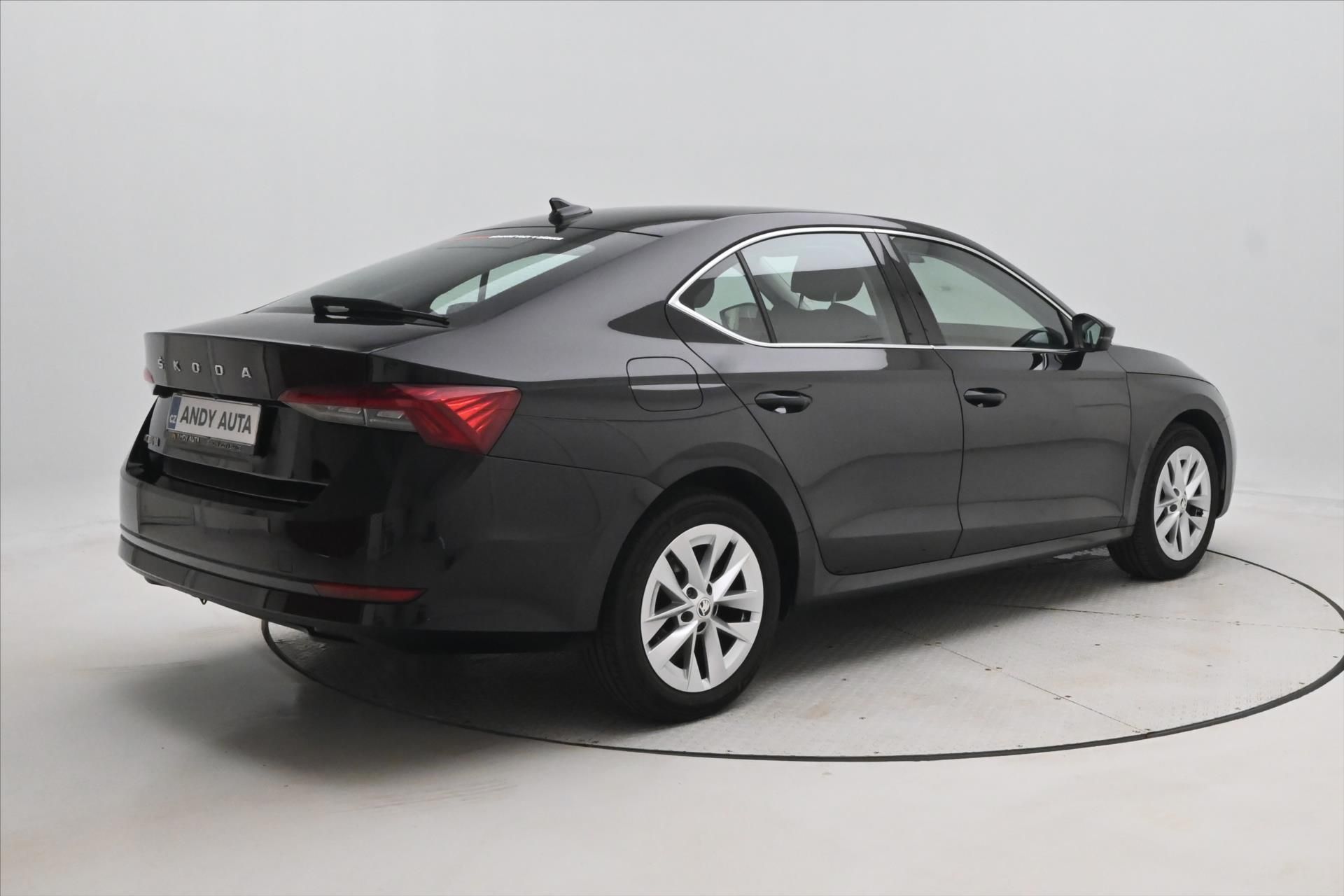 Škoda Octavia, 2,0 TDI 110kW DSG Style Záruka - fotka 5