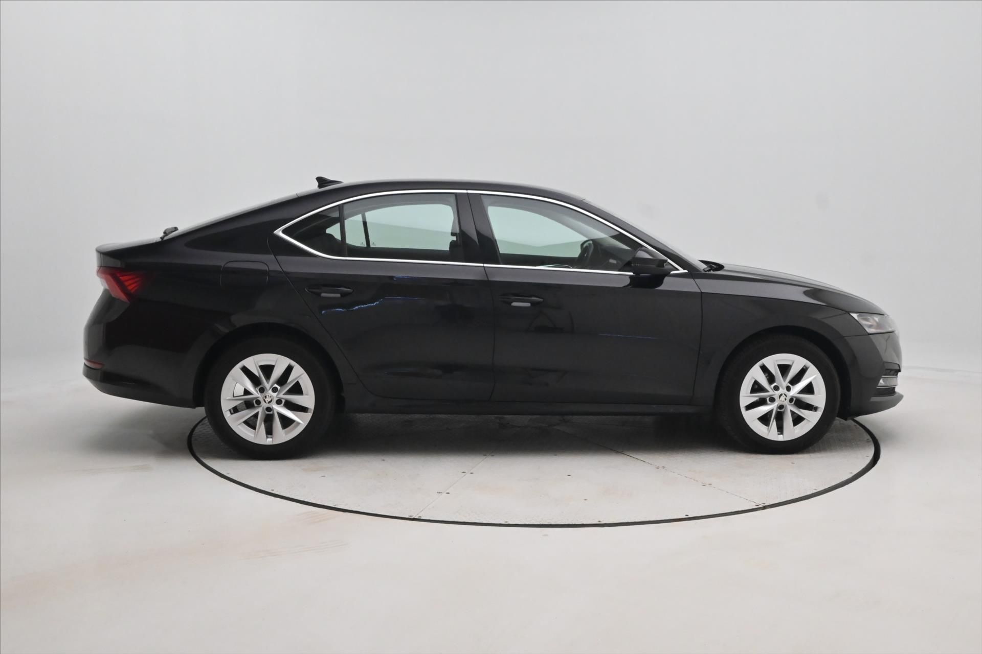 Škoda Octavia, 2,0 TDI 110kW DSG Style Záruka - fotka 4