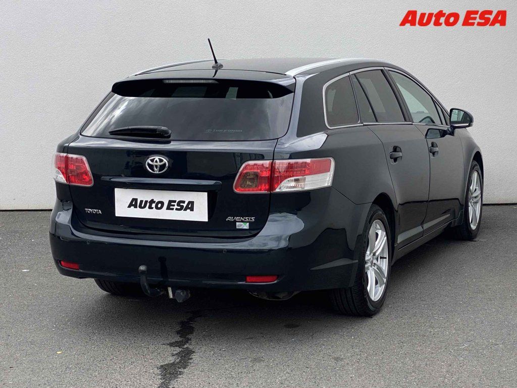 Toyota Avensis, 1.8i - fotka 4