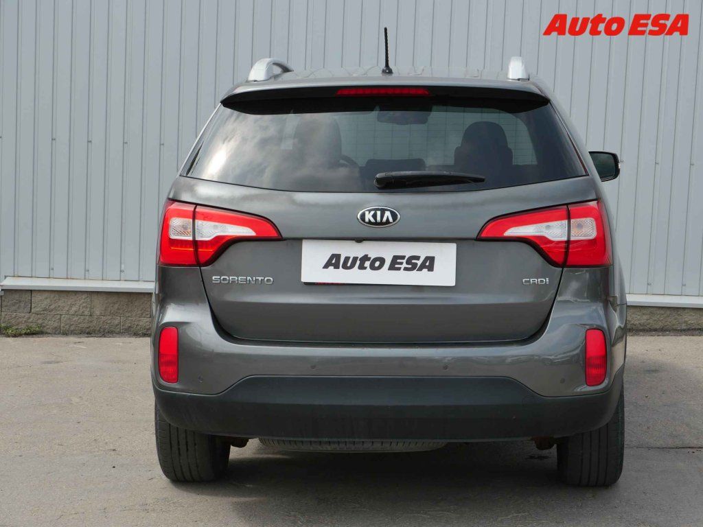 Kia Sorento, 2.2CRDi,2.maj,ČR,AT - fotka 5