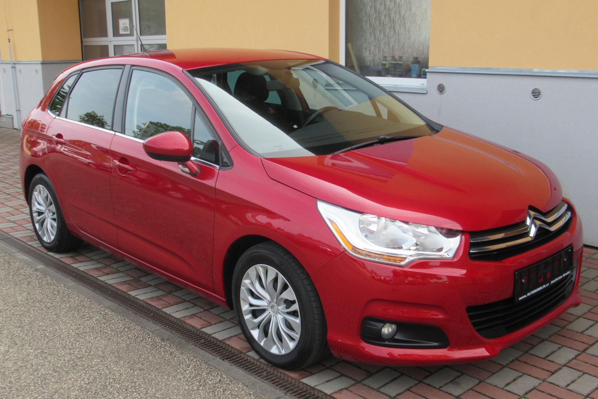 Citroën C4, 1.6 VTi KLIMA TAŽNÉ 1.MAJITEL