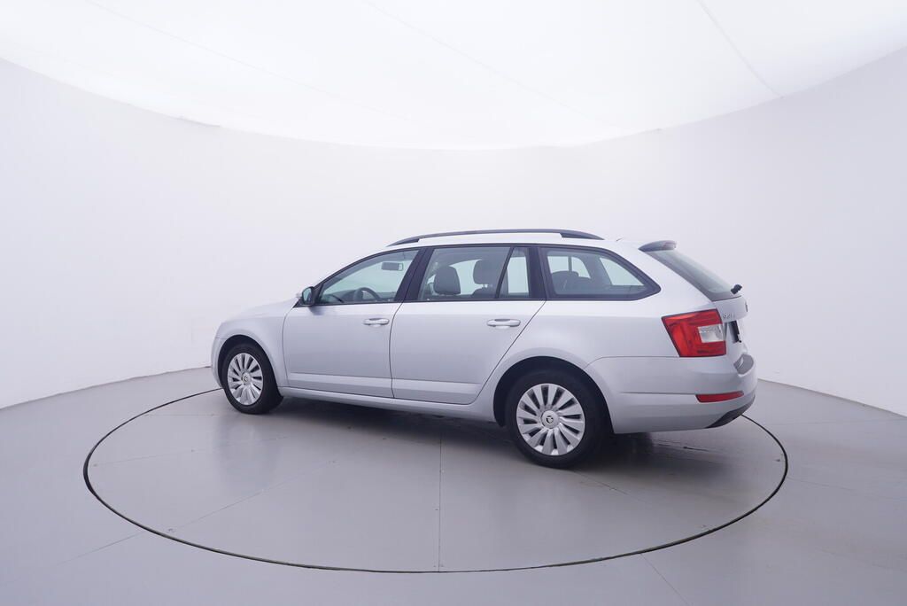 Škoda Octavia, Ambition 1.2 TSI 77 kW - fotka 3