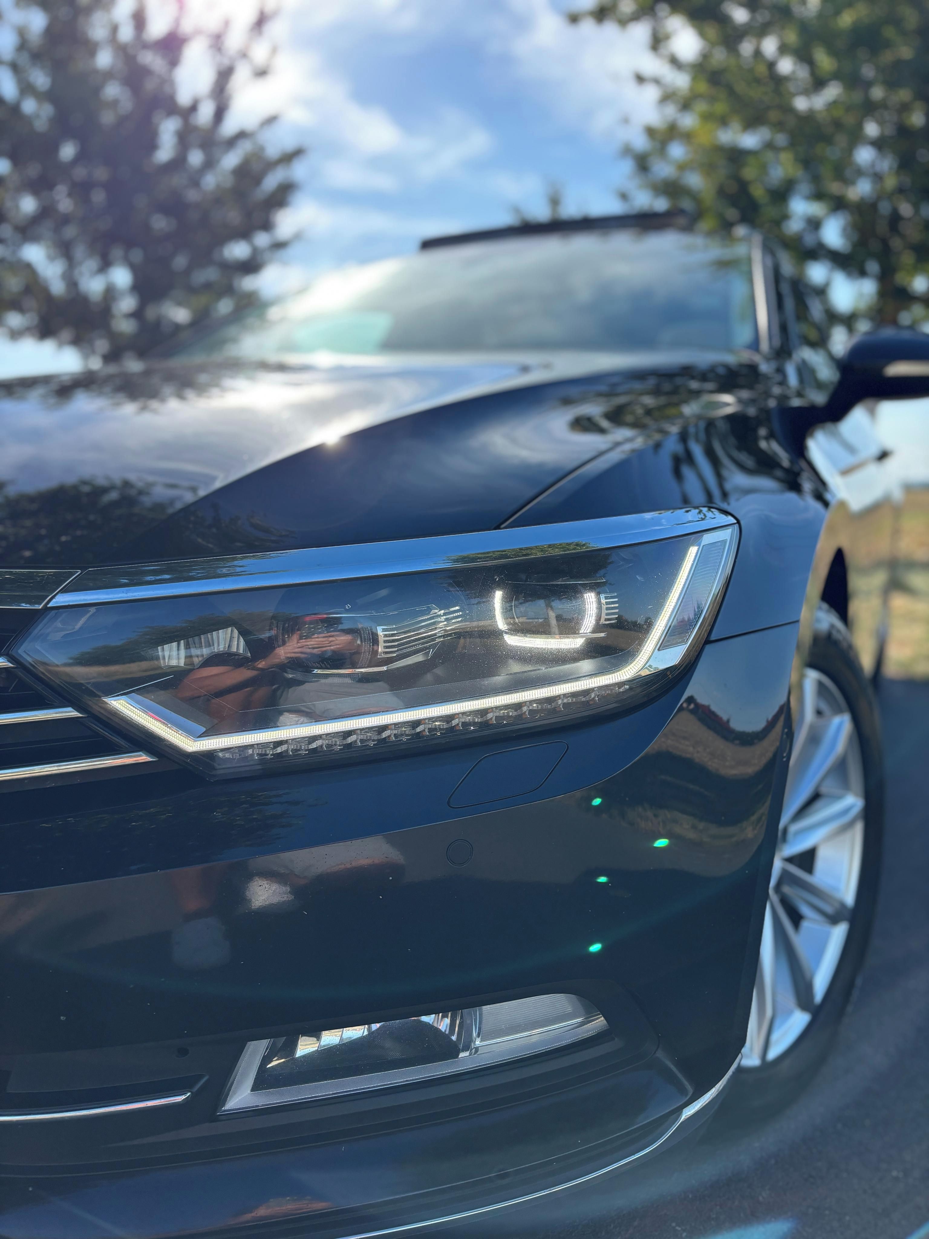 Volkswagen Passat, 2.0TDI *LEDMatrix*Pano*Tažné* - fotka 5
